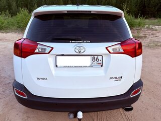 2013 Toyota RAV4 IV (XA40), белый, 2090000 рублей, вид 4