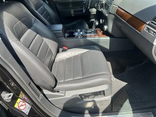 2008 Volkswagen Touareg I Рестайлинг, чёрный, 600000 рублей, вид 5