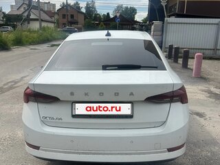 2021 Skoda Octavia IV (A8), белый, 2450000 рублей, вид 5