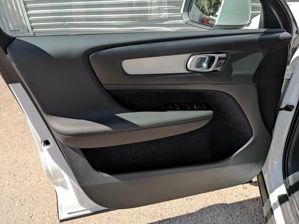 2020 Volvo XC40 I, белый - вид 19