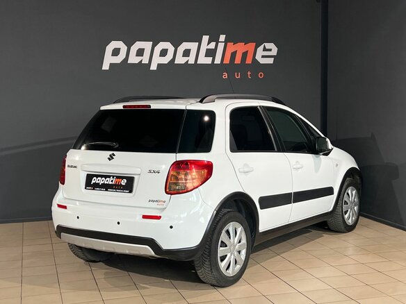 2013 Suzuki SX4 I (Classic) Рестайлинг, белый, 1049000 рублей - вид 2