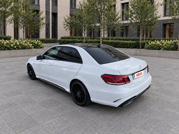 2013 Mercedes-Benz E-Класс 200 IV (W212, S212, C207) Рестайлинг, белый - вид 5