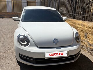 2014 Volkswagen Beetle II (A5), белый, 1000000 рублей, вид 1