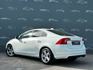 2017 Volvo S60 II Рестайлинг, белый, 1315600 рублей, вид 4
