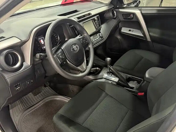 2019 Toyota RAV4 IV (XA40) Рестайлинг, белый, 1720000 рублей - вид 6