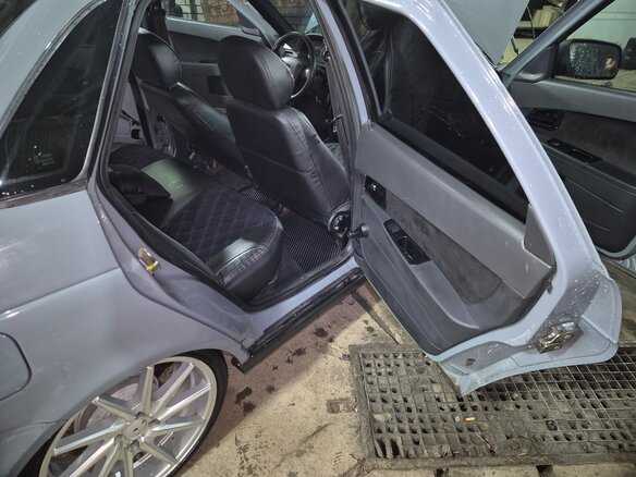 2013 Lada (ВАЗ) Priora I Рестайлинг, серый, 600000 рублей - вид 17
