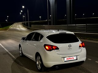 2010 Opel Astra J, белый, 800000 рублей, вид 1