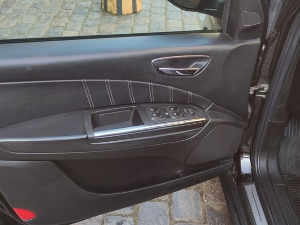 2009 Lancia Delta III (844), чёрный, 800000 рублей - вид 5