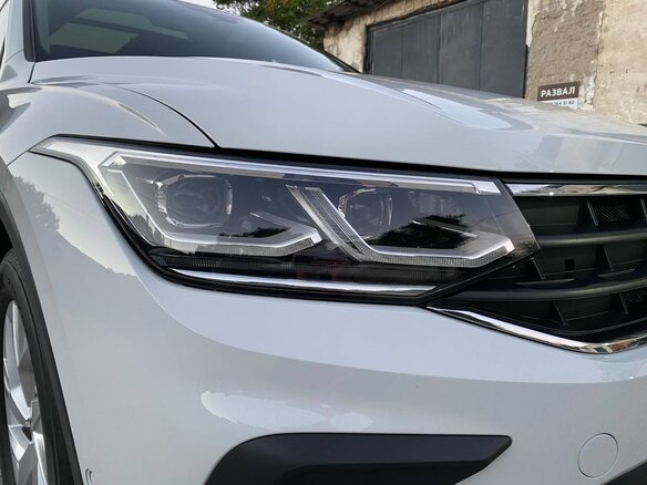 2021 Volkswagen Tiguan II Рестайлинг, белый, 2800000 рублей - вид 13