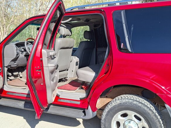 1997 Lincoln Navigator I, красный, 1000000 рублей - вид 12