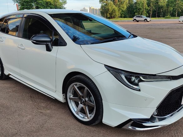 2020 Toyota Corolla XII (E210), белый, 1900000 рублей - вид 3