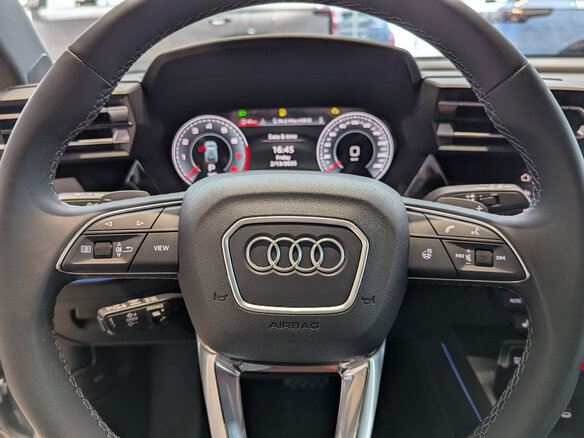 2025 Audi A3 Sportback 35 TFSI IV (8Y) Рестайлинг, серый, 4190000 рублей - вид 19