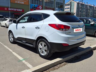 2010 Hyundai ix35 I, белый, 950000 рублей, вид 4