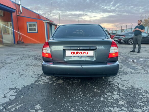 2004 Hyundai Accent ТагАЗ II, серый, 320000 рублей - вид 3