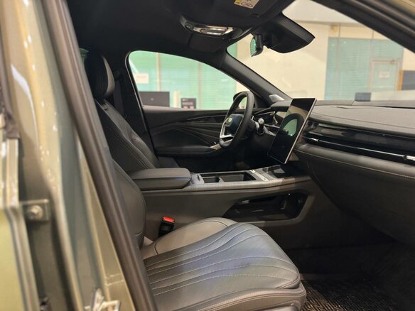 2026 Geely Preface I, зелёный - вид 4