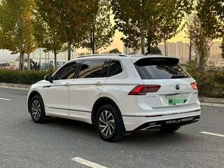 2021 Volkswagen Tiguan L II Рестайлинг (China Market), белый, 2380000 рублей, вид 4