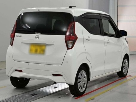 2022 Nissan Dayz II, белый, 680000 рублей, вид 3