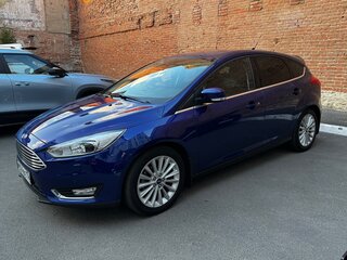 2018 Ford Focus III Рестайлинг, синий, 1330000 рублей, вид 1