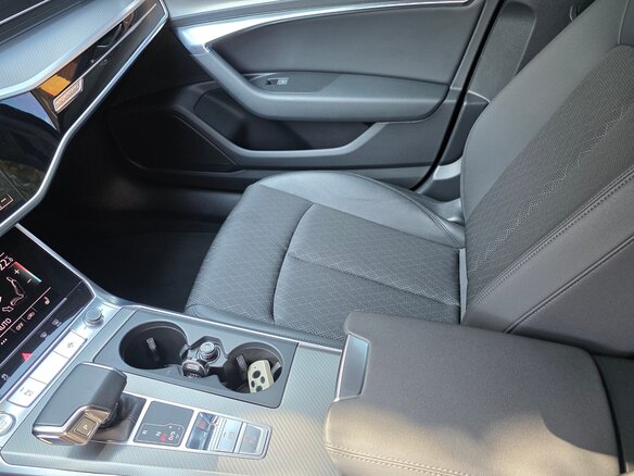 2020 Audi A6 40 TDI V (C8), чёрный, 3820000 рублей - вид 12