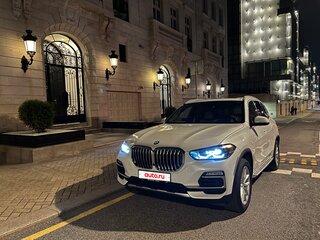 2019 BMW X5 40i IV (G05/G18), белый, 5200000 рублей, вид 1