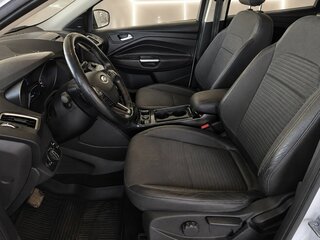 2017 Ford Kuga II Рестайлинг, белый, 1599000 рублей, вид 5