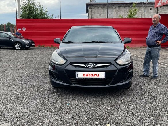 2013 Hyundai Solaris I, чёрный, 410000 рублей