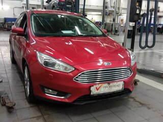 2018 Ford Focus III Рестайлинг, красный, 1210000 рублей, вид 2