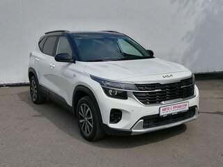 2023 Kia Seltos I Рестайлинг, белый, 1950000 рублей, вид 3