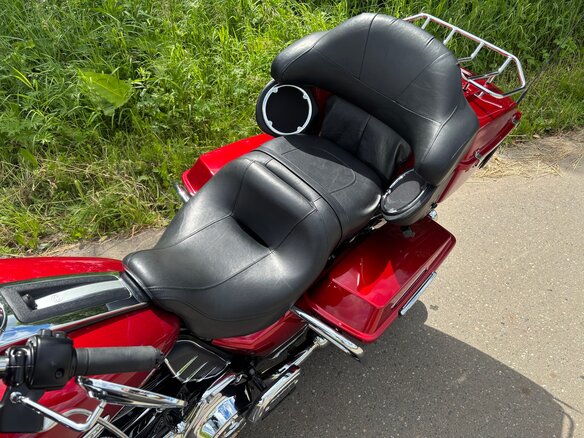 2012 Harley-Davidson Electra Glide, красный, 1000000 рублей - вид 12