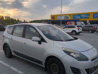 2009 Renault Scenic Grand III, серебристый, 550000 рублей, вид 2