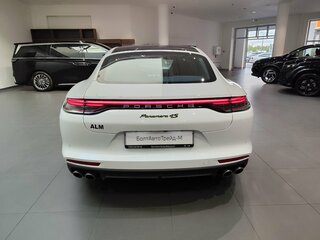2021 Porsche Panamera 4S E-Hybrid II Рестайлинг, белый, 12480000 рублей, вид 5