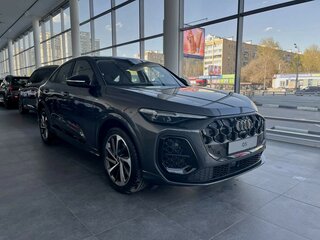 2026 Audi Q5 Sportback TFSI quattro S tronic II (GU), серый, 10000000 рублей, вид 3