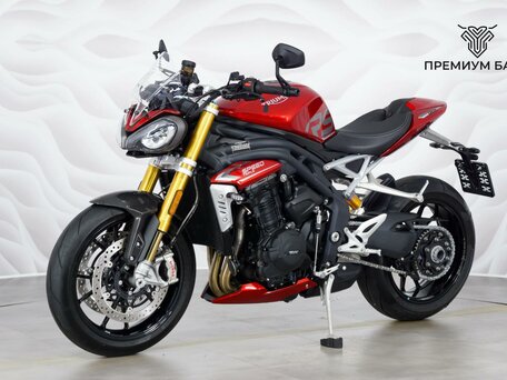 2024 Triumph Speed Triple, красный, 1647000 рублей, вид 3