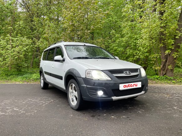 2016 Lada (ВАЗ) Largus Cross I, белый, 800000 рублей - вид 3