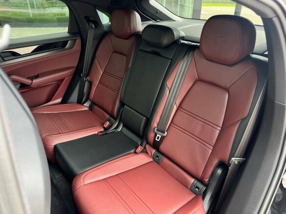 2026 Porsche Cayenne Coupé III Рестайлинг, чёрный - вид 20