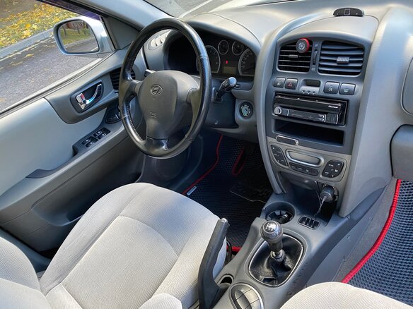 2005 Hyundai Santa Fe I, серебристый - вид 9