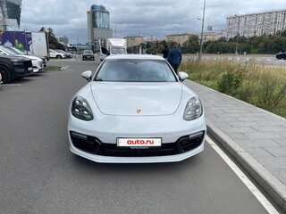 2019 Porsche Panamera Turbo Sport Turismo II, белый, 9000000 рублей, вид 3