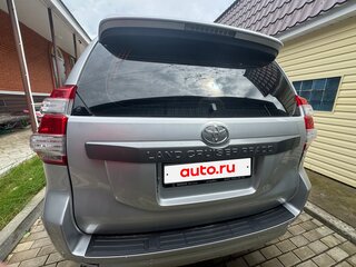 2015 Toyota Land Cruiser Prado 150 Series Рестайлинг 1, серебристый, 3200000 рублей, вид 5