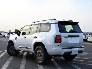 2025 Toyota Land Cruiser Prado 250 Series, белый, 12040000 рублей, вид 4