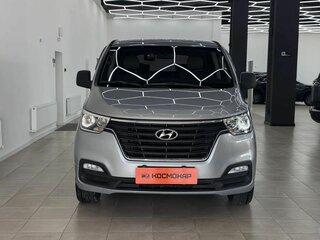 2019 Hyundai Grand Starex I Рестайлинг 2, серебристый, 3500000 рублей, вид 2