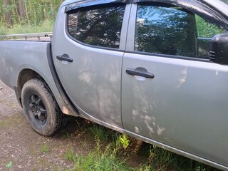 2010 Mitsubishi L200 IV, серебристый, 950000 рублей, вид 5