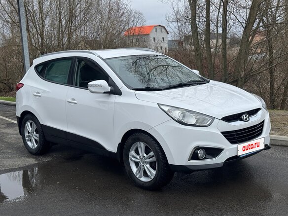 2011 Hyundai ix35 I, белый - вид 2