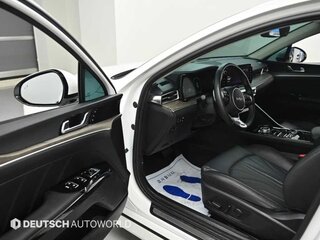 2023 Kia K5 III, белый, 3420000 рублей, вид 4