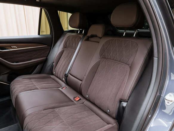 2026 Geely Monjaro (Xingyue L) I Рестайлинг 2 (China Market), синий - вид 17