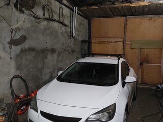 2013 Opel Astra GTC J Рестайлинг, белый, 680000 рублей, вид 4