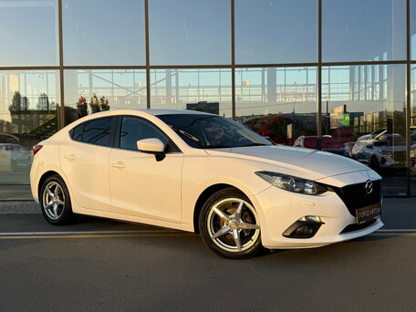 2015 Mazda 3 III (BM), белый, 1000000 рублей, вид 3