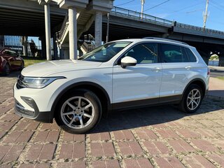 2021 Volkswagen Tiguan II Рестайлинг, белый, 2250000 рублей, вид 5