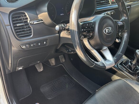 2018 Kia Rio IV, белый, 1350000 рублей - вид 3