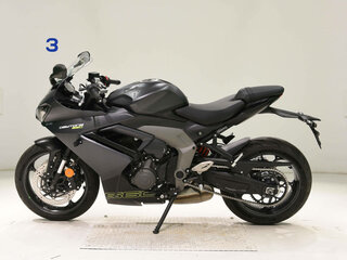 2025 Triumph Daytona 660, чёрный, 950000 рублей, вид 2