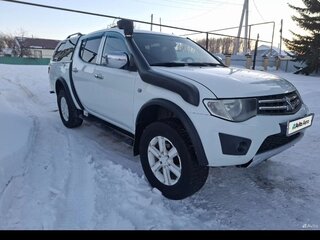 2010 Mitsubishi L200 IV, белый, 1480000 рублей, вид 4